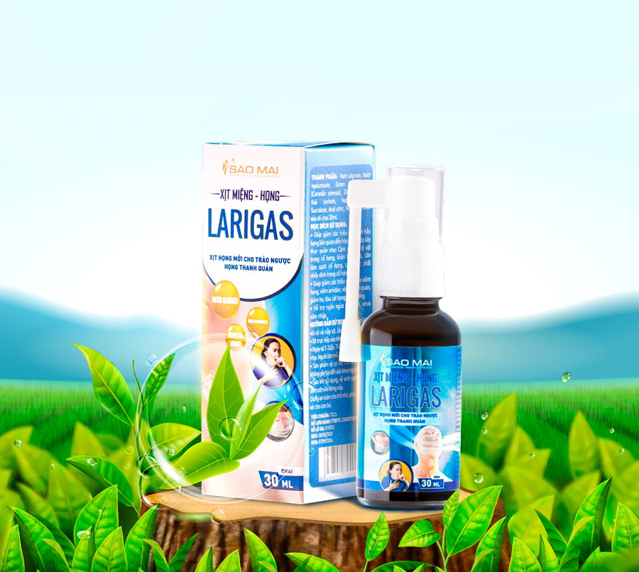 Chiết xuất trà xanh trong xịt họng Larigas giúp kháng khuẩn, chống viêm hiệu quả.