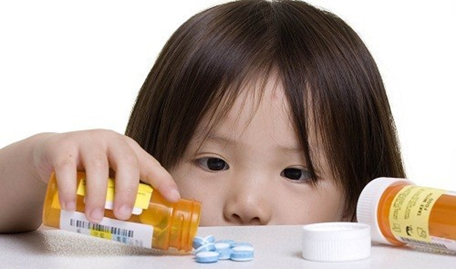 Có những thành phần thuốc được chống chỉ định sử dụng cho trẻ.