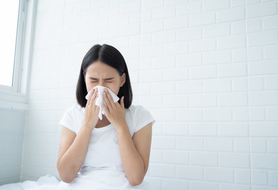 Ngứa mũi là dấu hiệu cảnh báo nhiều vấn đề sức khỏe.