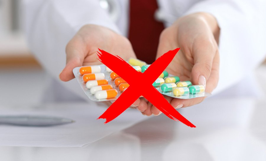 Không nên tự ý mua thuốc uống điều trị viêm mũi xoang cấp để tránh gặp tác dụng phụ không mong muốn.